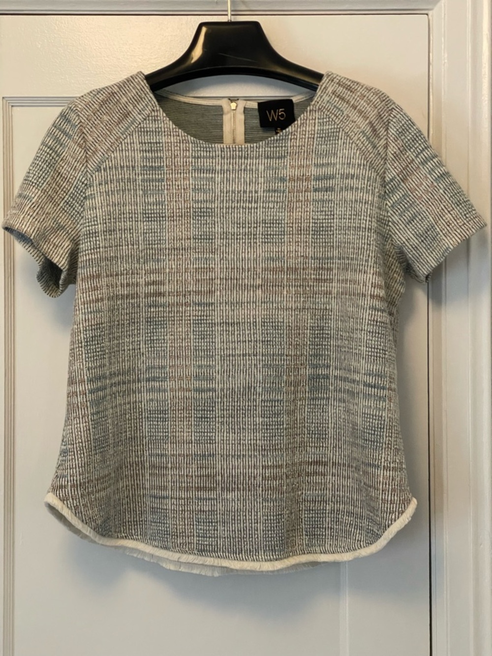 W5 Short Sleeve Textured Knit Top in Heather Gray/Blue/Pink